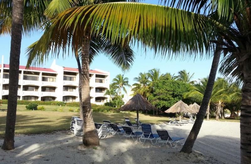 Club St. Croix Beach And Tennis Resort Кристианстед Экстерьер фото